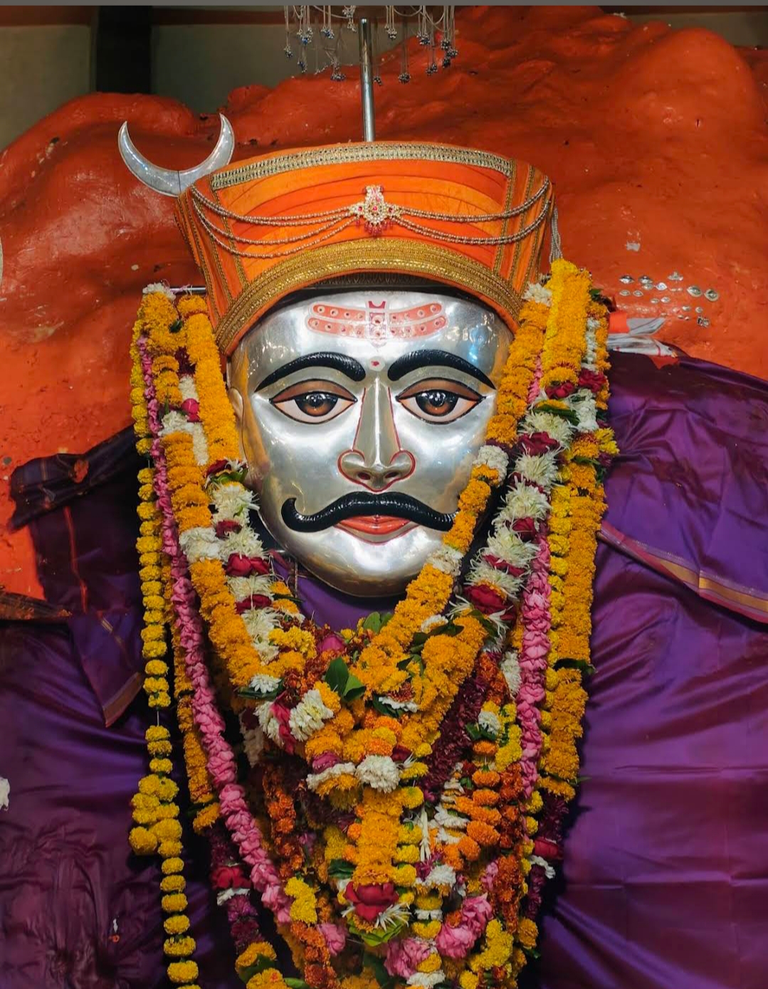 बहिरमबाबा मंदिर शिखर